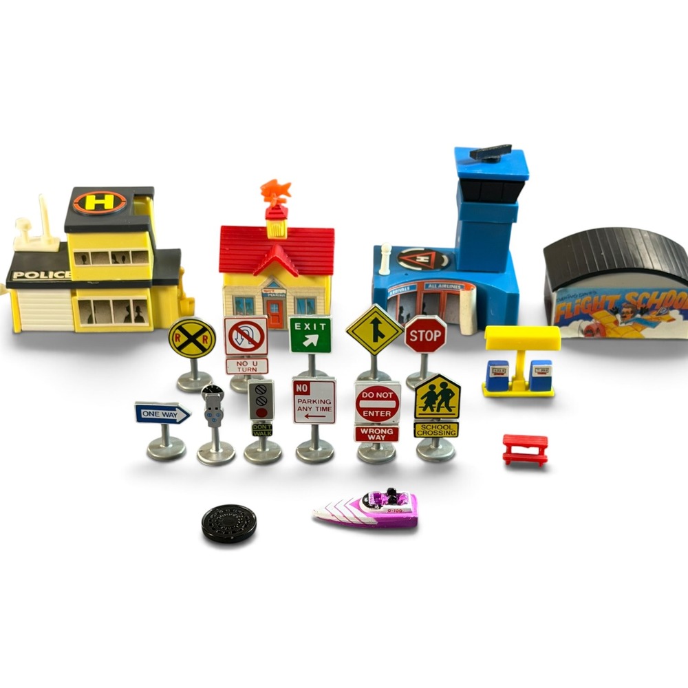 Vintage 1987 Galoob Micro Machines City Buildings Road Signs Speed Boat Lot